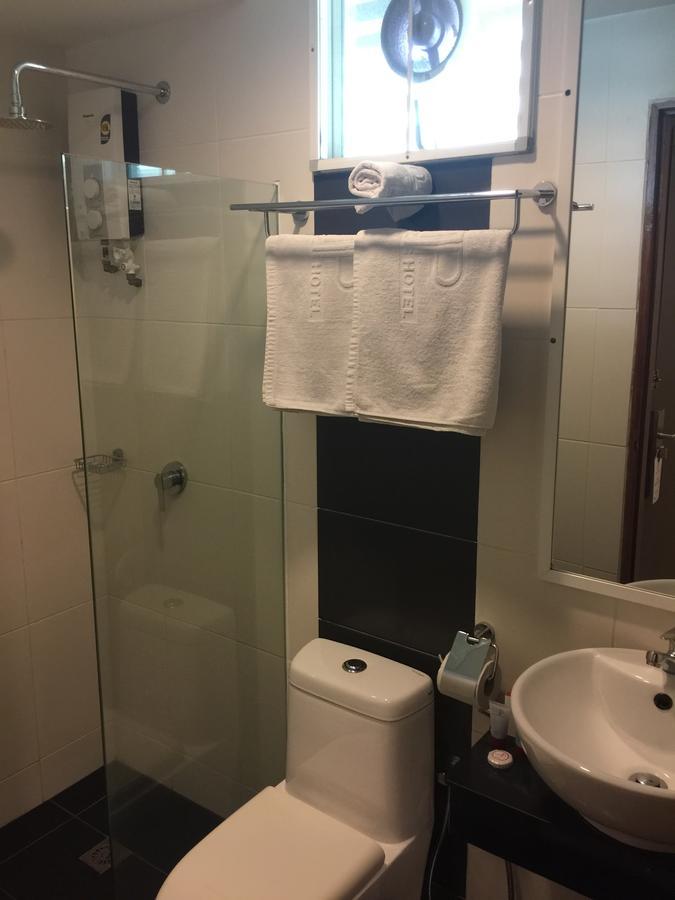 Premierz Hotel Labuan Buitenkant foto